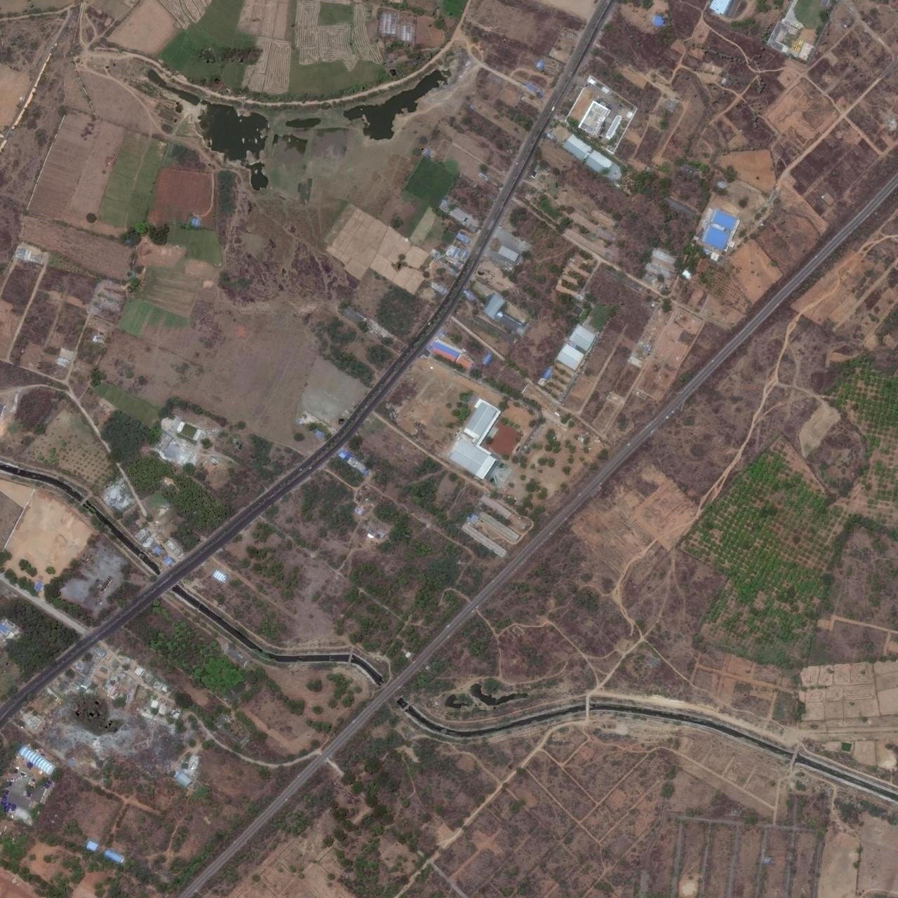 Satellite view of the Madikonda stretch of the Hyderabad to Warangal highway, the property near the centre of the frame.
